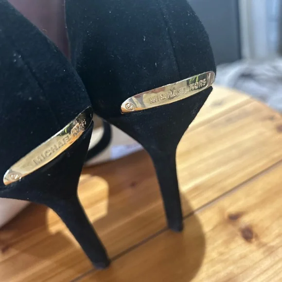 Michael Kors Black Suede Pointed-Toe Heels - Picture 3 of 6